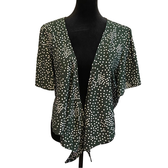 🌟3 FOR $15🌟 SHEIN Green Polka Dot Crop Top Women’s Size X - Large (12) - Picture 7 of 11